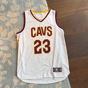 LeBron James Cleveland Cavaliers Jersey - Men’s Medium